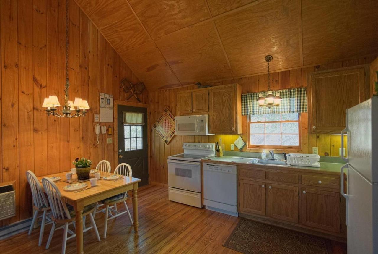 Autumn Ridge Cottages Lexington Extérieur photo